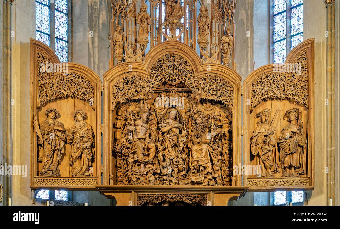 Retable, Couronnement de Marie par Jésus et Dieu le Père, ailes latérales Saint Étienne, Laurentius, Protasius Gervasius, autel sculpté de la Breisach Banque D'Images