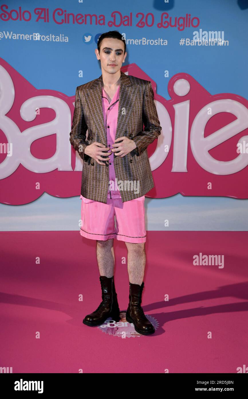 Milan, Italie. 18 juillet 2023. Milan, Photocall avant-première du film 'Barbie' - Michele Bravi crédit : Agence photo indépendante / Alamy Live News Banque D'Images