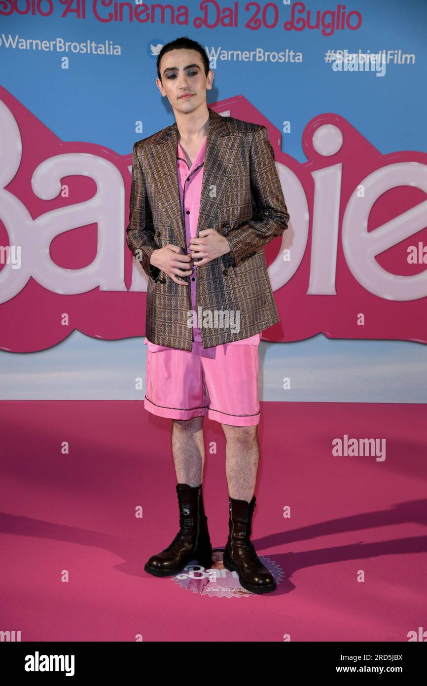 Milan, Italie. 18 juillet 2023. Milan, Photocall avant-première du film 'Barbie' - Michele Bravi crédit : Agence photo indépendante / Alamy Live News Banque D'Images