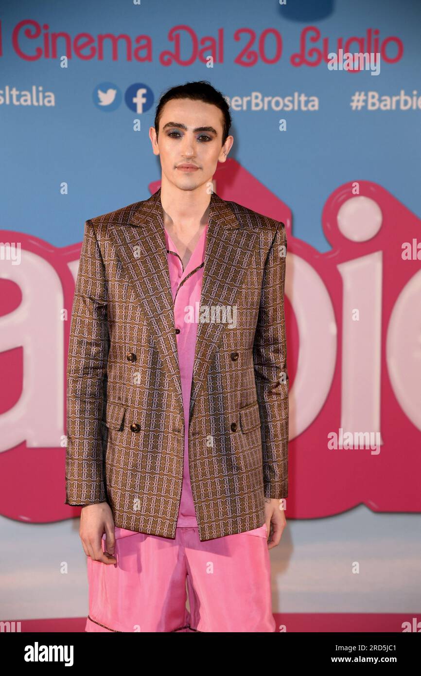 Milan, Italie. 18 juillet 2023. Milan, Photocall avant-première du film 'Barbie' - Michele Bravi crédit : Agence photo indépendante / Alamy Live News Banque D'Images