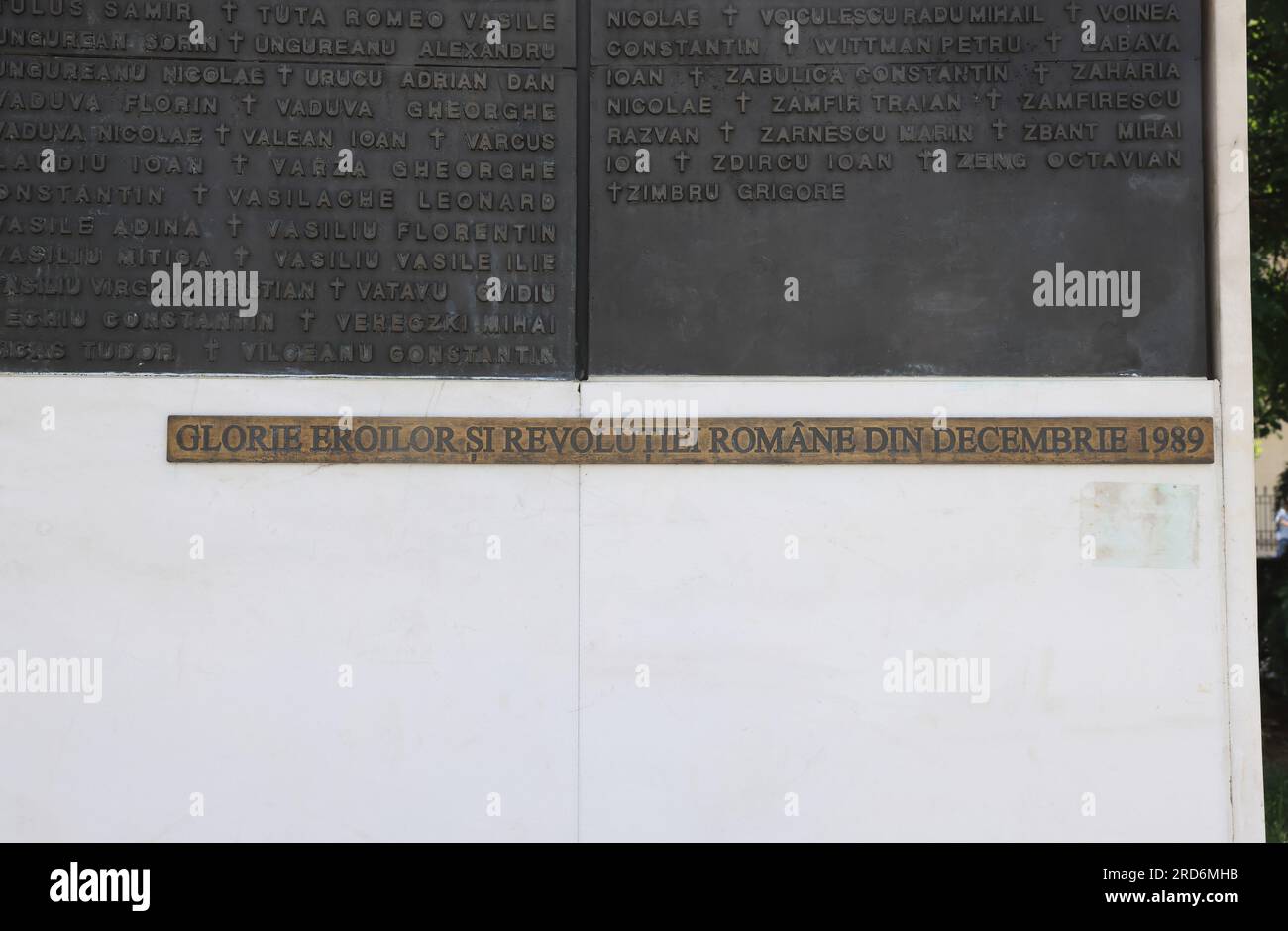 Mur de 1989 héros, commémorant les victimes du 1989 décembre, sur la place de la Révolution, Bucarest, Roumanie Banque D'Images