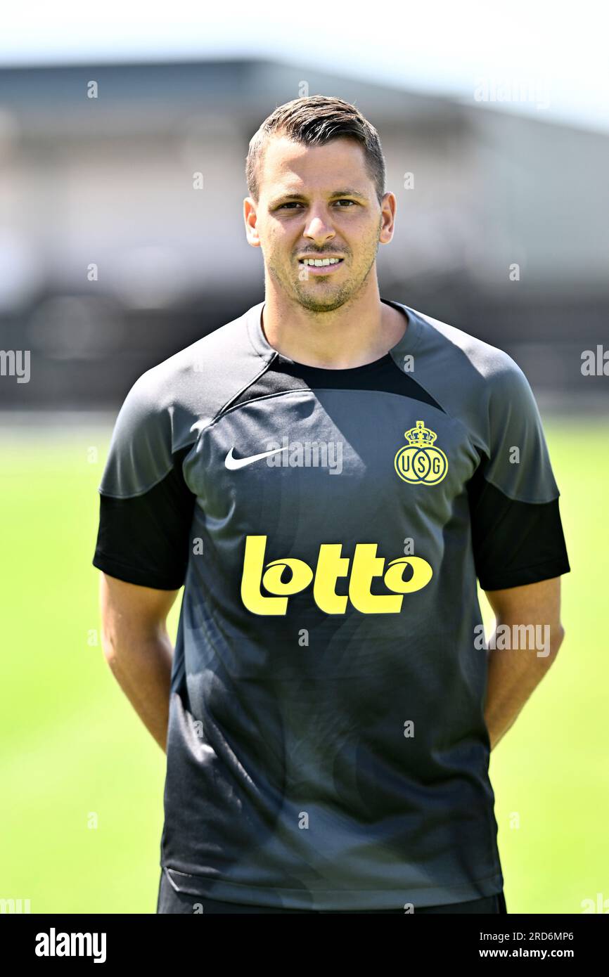 Anthony Moris, gardien de but de l'Union, pose pour un portrait lors de la séance photo de la saison 2023-2024 de l'équipe belge de Jupiler Pro League Royale Union Saint-Gilloise, mardi 18 juillet 2023 à Lier. BELGA PHOTO JOHAN EYCKENS Banque D'Images