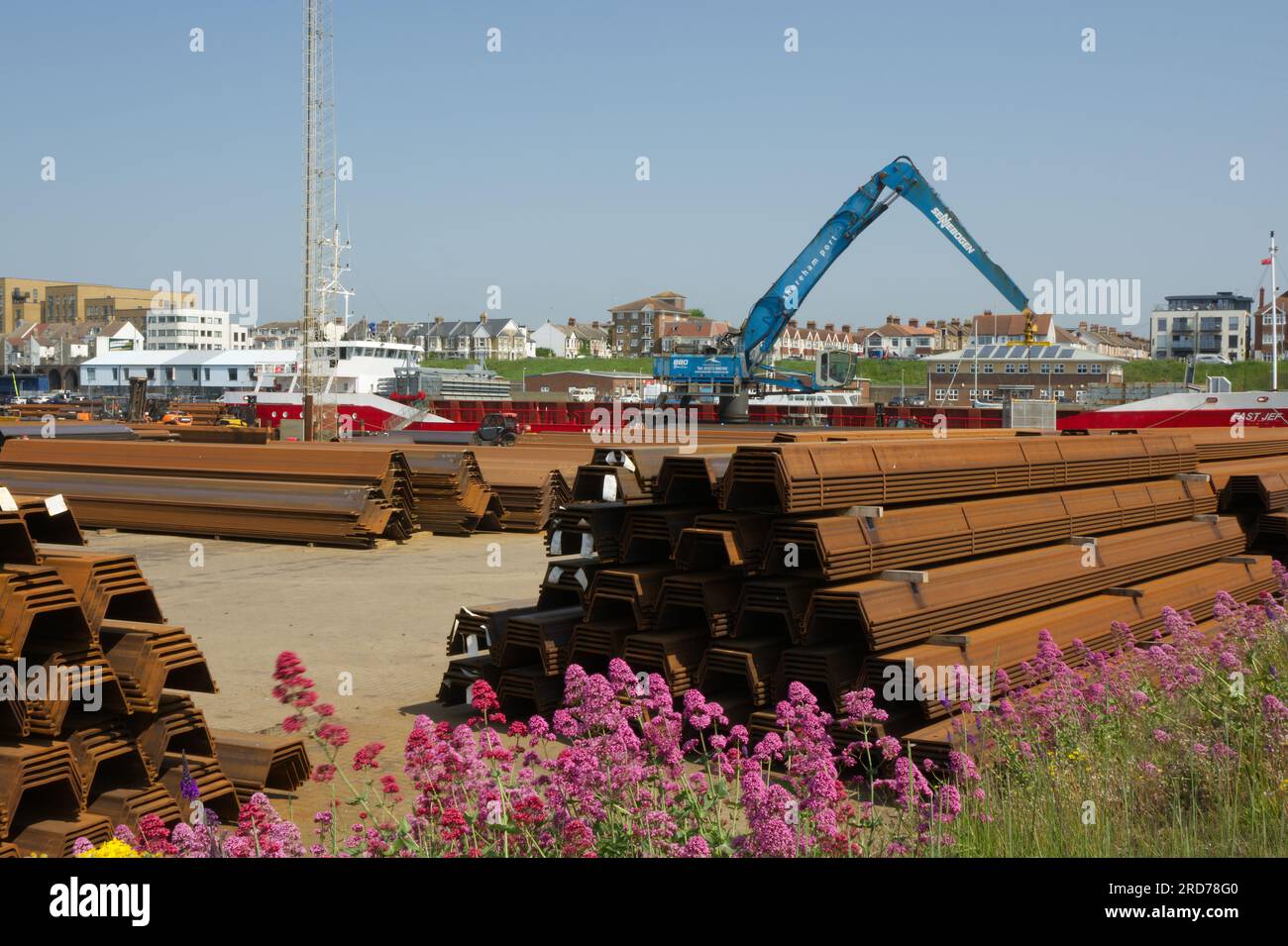 Steelyard sur les quais de Shoreham Harbour, West Sussex, Angleterre. Banque D'Images
