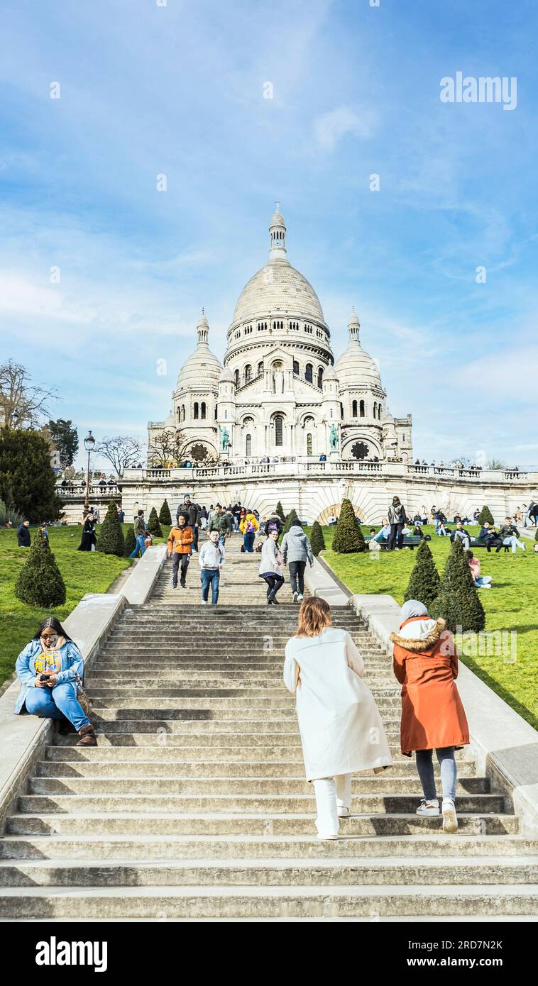Paris, France - 12 mars 2023 : visite de la Basilique du Sacré-Cœur Banque D'Images