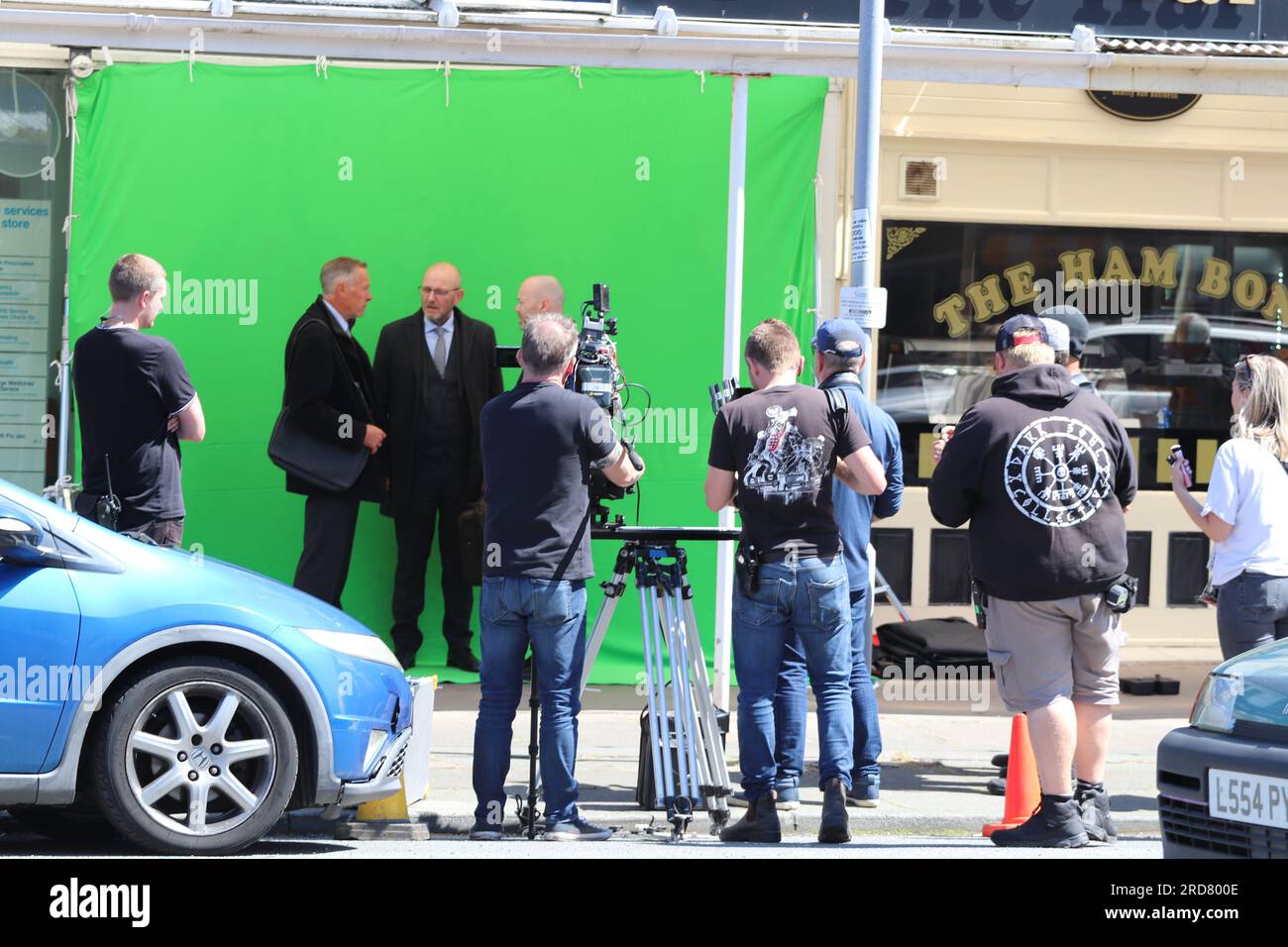 Le tournage d'un drame ITV MR Bates VS Post Office. Le drame d'ITV est basé sur une histoire vraie d'injustice de M. Alan Bates un sous-maître de poste qui a décidé de se battre contre une erreur scandaleuse de justice, Innocent sous-maître de poste et postresses ont été accusés à tort de fausse comptabilité Banque D'Images