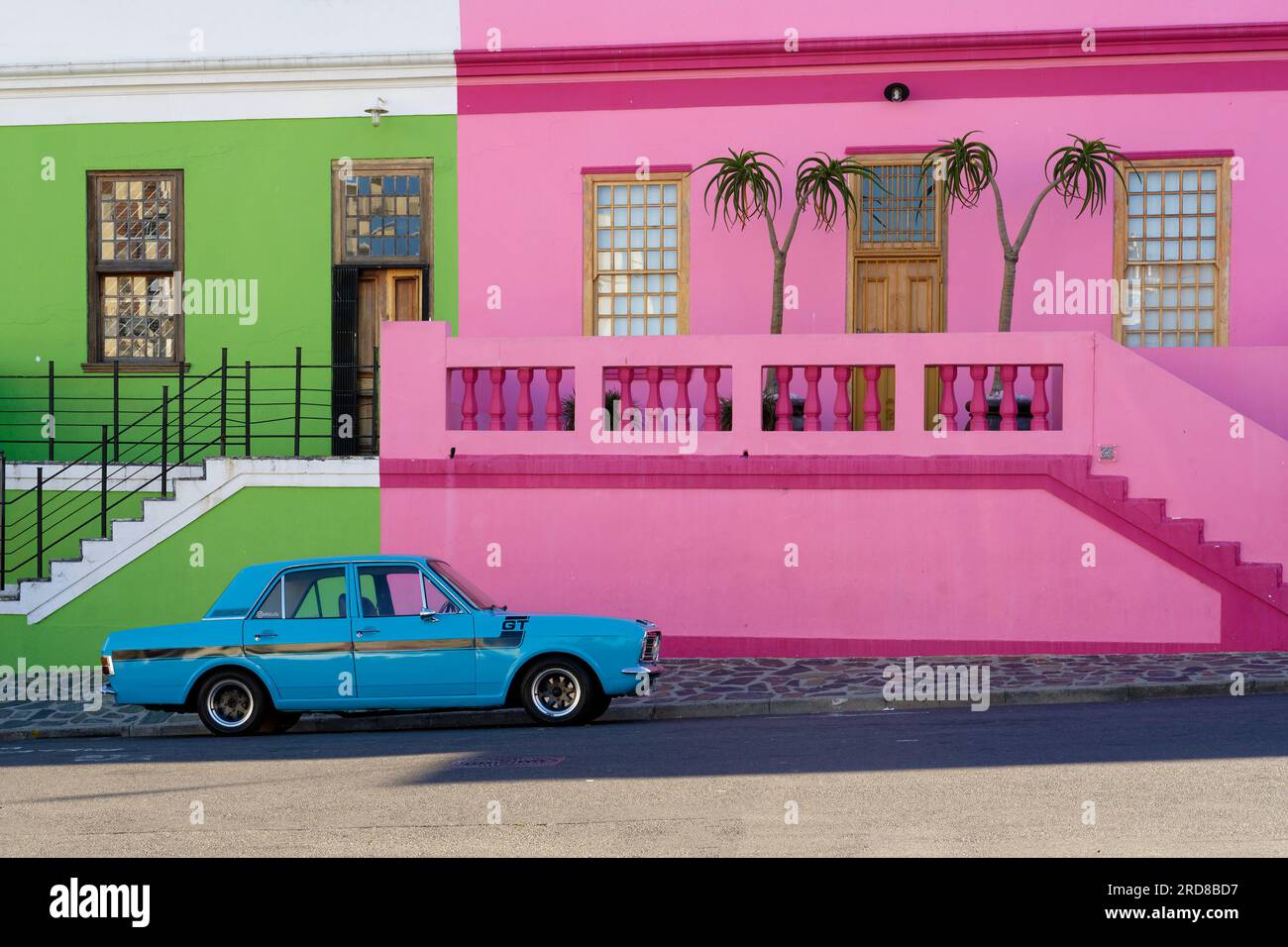 Voiture vintage, Bo-Kaap, Centre historique coloré de la culture Cape Malay, Cape Town, Afrique du Sud, Afrique Banque D'Images