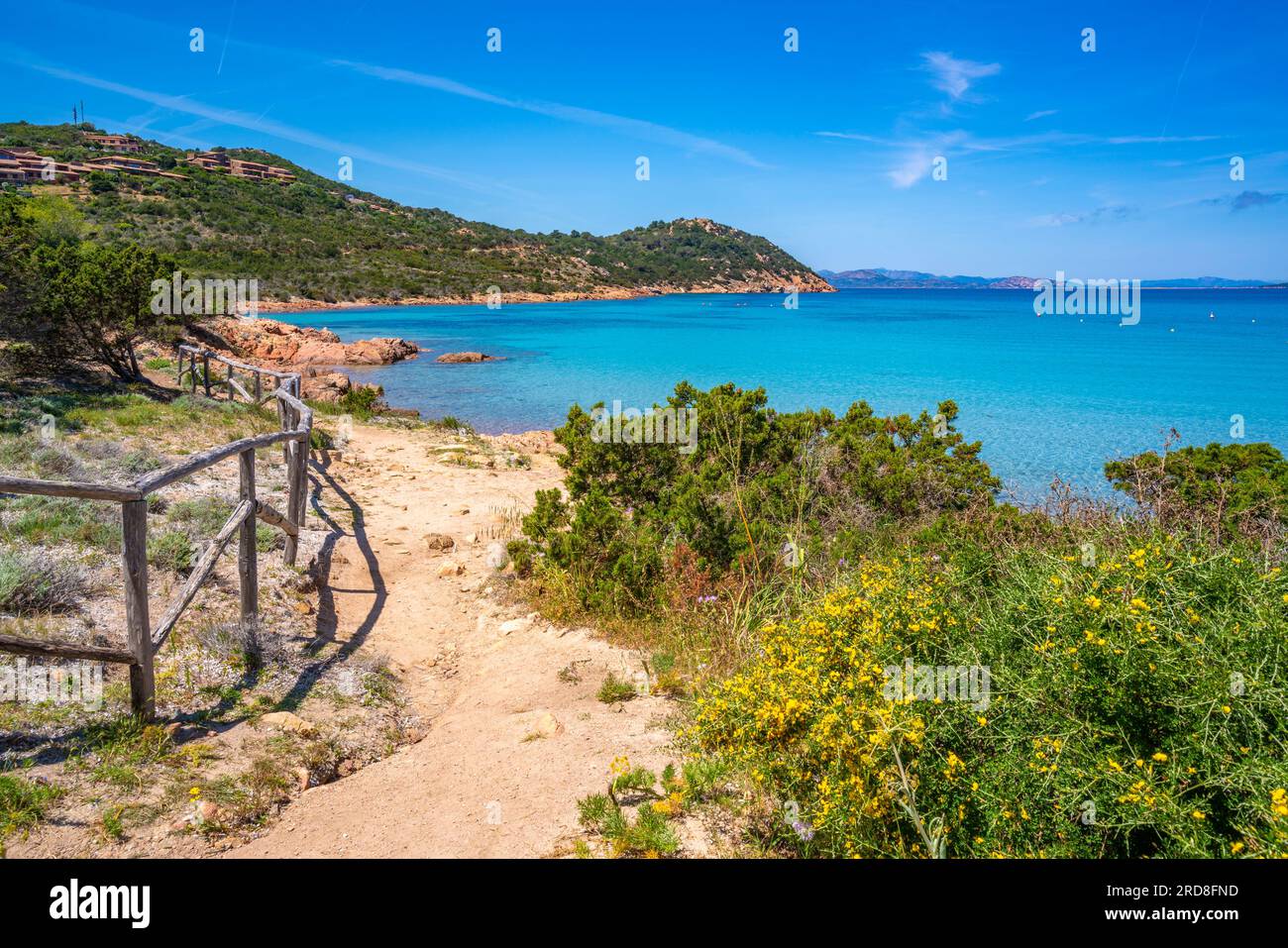 Vue sur la plage de Capo Coda Cavallo depuis la position surélevée, Sardaigne, Italie, Méditerranée, Europe Banque D'Images