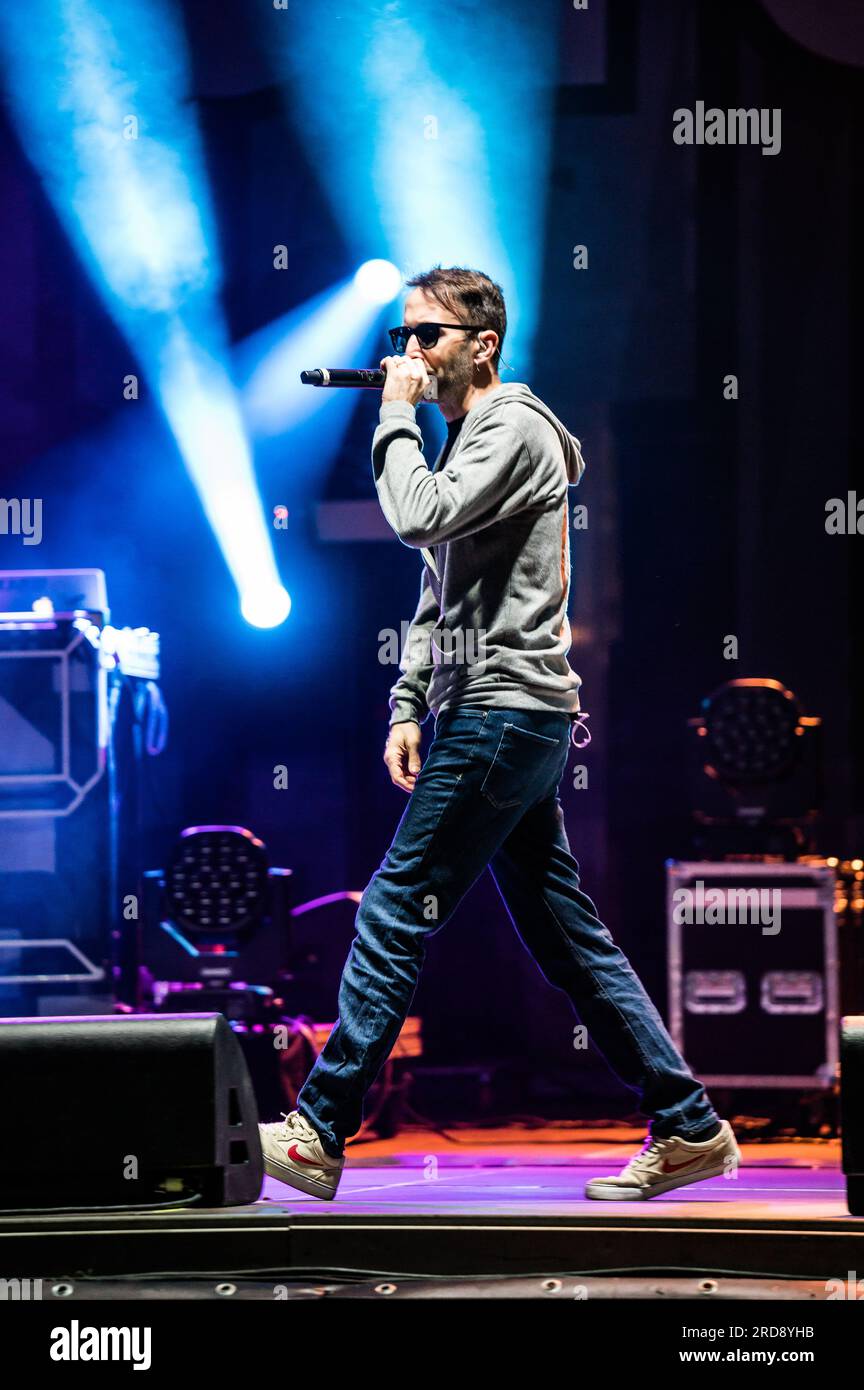 Pirineos sur se inunda de rap con Rapsusklei y Los Chicos del Maiz. Banque D'Images