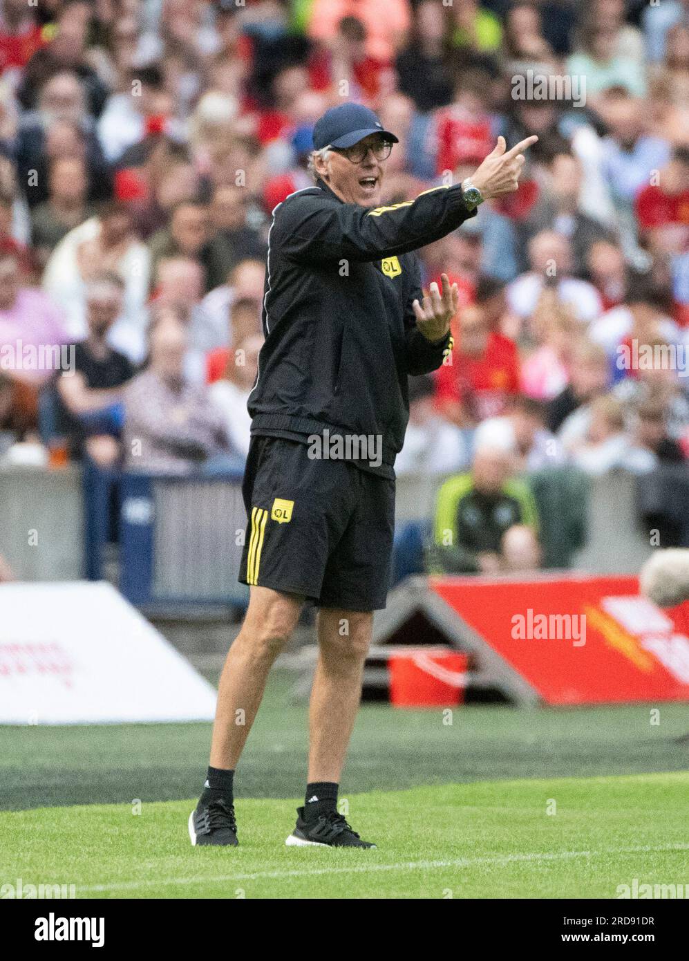 Edimbourg, Royaume-Uni. 19 juillet 2023. Amical de pré-saison - Manchester United FC - Olympique Lyonnais 19/7/2023. L'entraîneur de l'Olympique Lyon, Laurent blanc, pendant le match alors que Manchester United affronte l'Olympique Lyonnais lors d'un match amical de pré-saison au Murrayfield Stadium, Édimbourg, Écosse, Royaume-Uni crédit : Ian Jacobs/Alamy Live News Banque D'Images