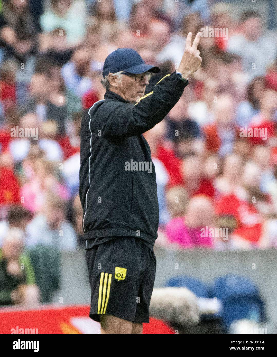 Edimbourg, Royaume-Uni. 19 juillet 2023. Amical de pré-saison - Manchester United FC - Olympique Lyonnais 19/7/2023. L'entraîneur de l'Olympique Lyon, Laurent blanc, pendant le match alors que Manchester United affronte l'Olympique Lyonnais lors d'un match amical de pré-saison au Murrayfield Stadium, Édimbourg, Écosse, Royaume-Uni crédit : Ian Jacobs/Alamy Live News Banque D'Images