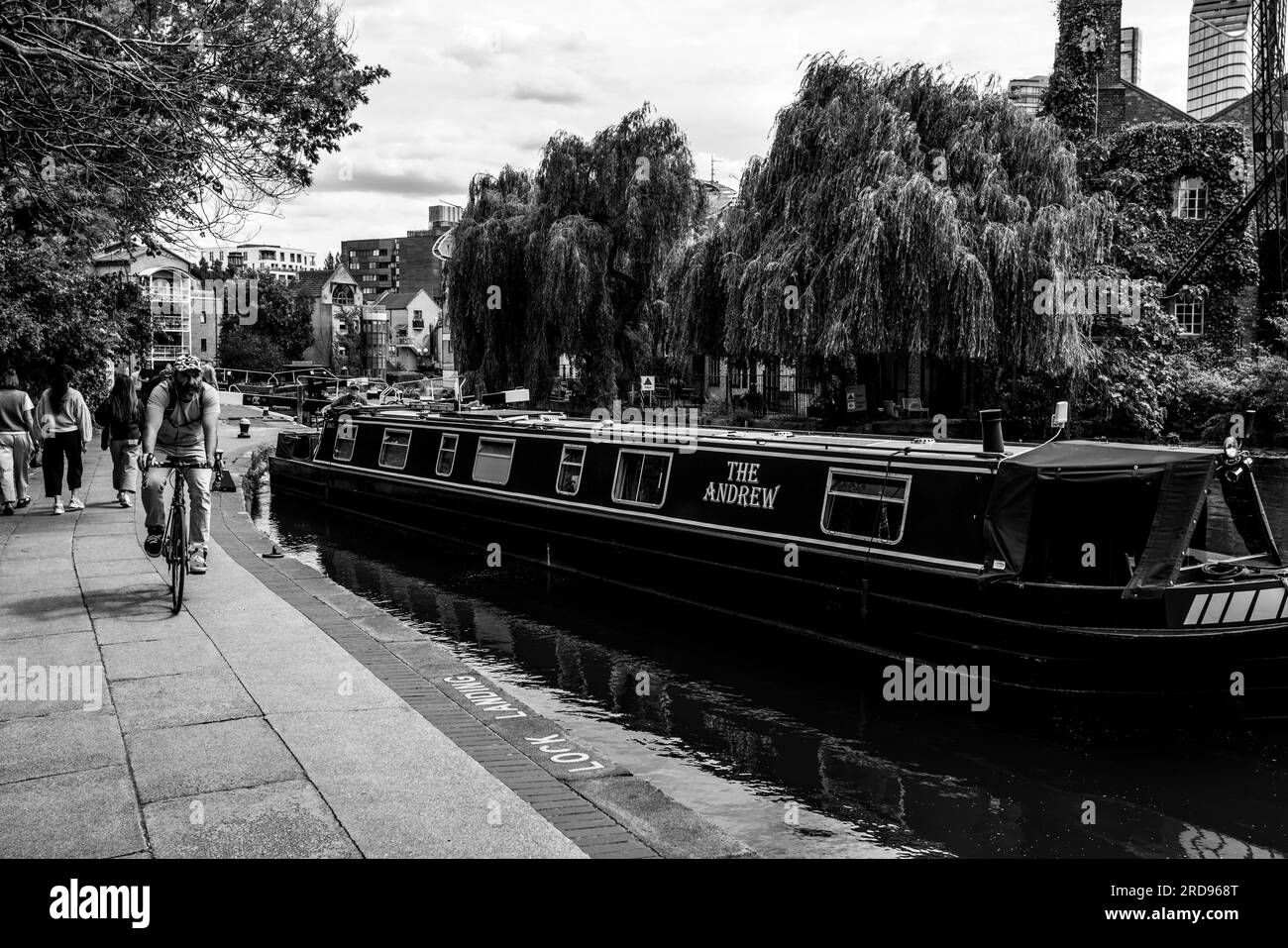 Le long du Regent's Canal London Banque D'Images