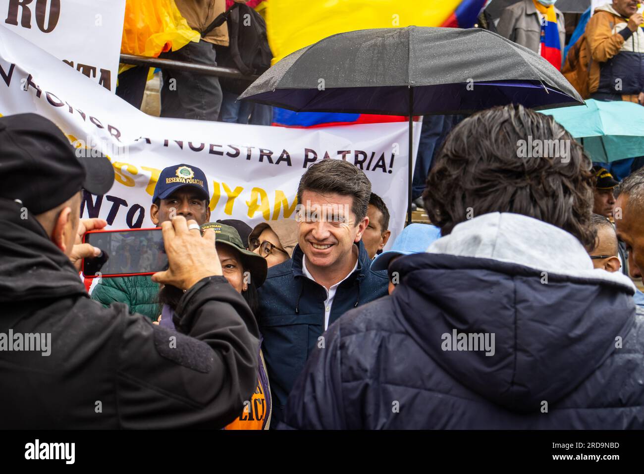 BOGOTA, COLOMBIE - 19 JUILLET 2023. Ancien ministre Diego Molano à la manifestation pacifique des membres de la réserve active de l'armée et de la police Banque D'Images