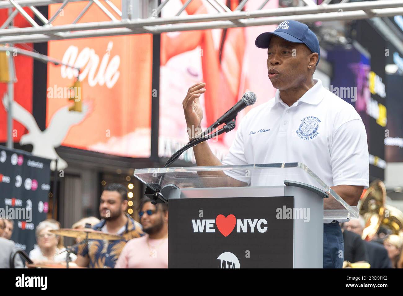 Times Square, New York, NY 19 juillet 2023, Eric Adams à la conférence de presse pour le maire Adams, MTA, et WELOVENYC lancent First-Ever Music Under New York Riders' Choice Award, Times Square, New York, NY 19 juillet 2023. Crédit : Brazil photo Press/Alamy Live News Banque D'Images