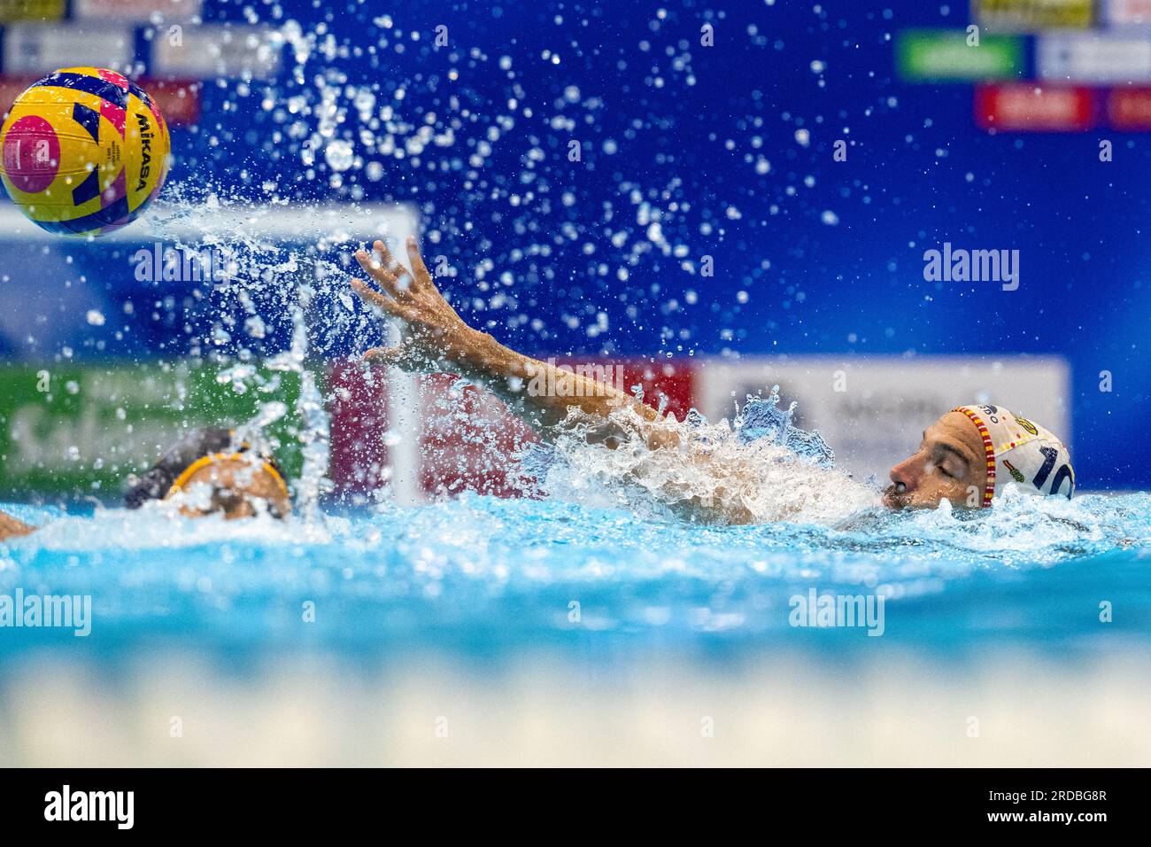 Fukuoka, Japon. 19 juillet 2023. FUKUOKA, JAPON - 19 JUILLET : Felipe Perrone Rocha d'Espagne lors du match de water-polo masculin entre l'Espagne et le Monténégro lors du jour 6 des Championnats du monde aquatiques de Fukuoka 2023 au Marine Messe Fukuoka Hall B le 19 juillet 2023 à Fukuoka, Japon (photo de Pablo Morano/BSR Agency) crédit : Agence BSR/Alamy Live News Banque D'Images