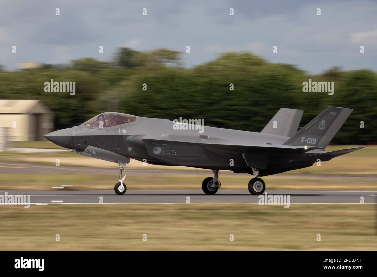 Royal Netherlands Air Force F-35a Lightning II arrivant au Royal International Air Tattoo 2023. Banque D'Images