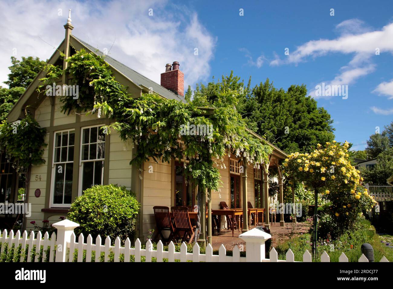 Géographie / voyage, Nouvelle-Zélande, Otega, Arrowtown, café dans une maison historique à Arrowtown, Otega, INFORMATIONS-AUTORISATION-DROITS-SUPPLÉMENTAIRES-NON-DISPONIBLES Banque D'Images