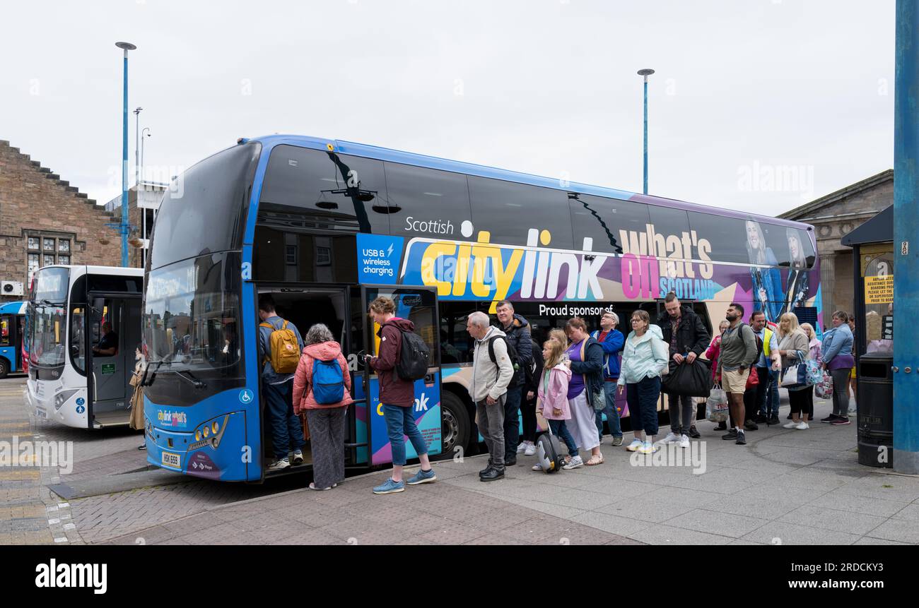 20 juillet 2023. Inverness, Highlands et îles, Écosse. Il s'agit d'un long que de passagers à bord du bus écossais CityLink à destination de Glasgow. Banque D'Images