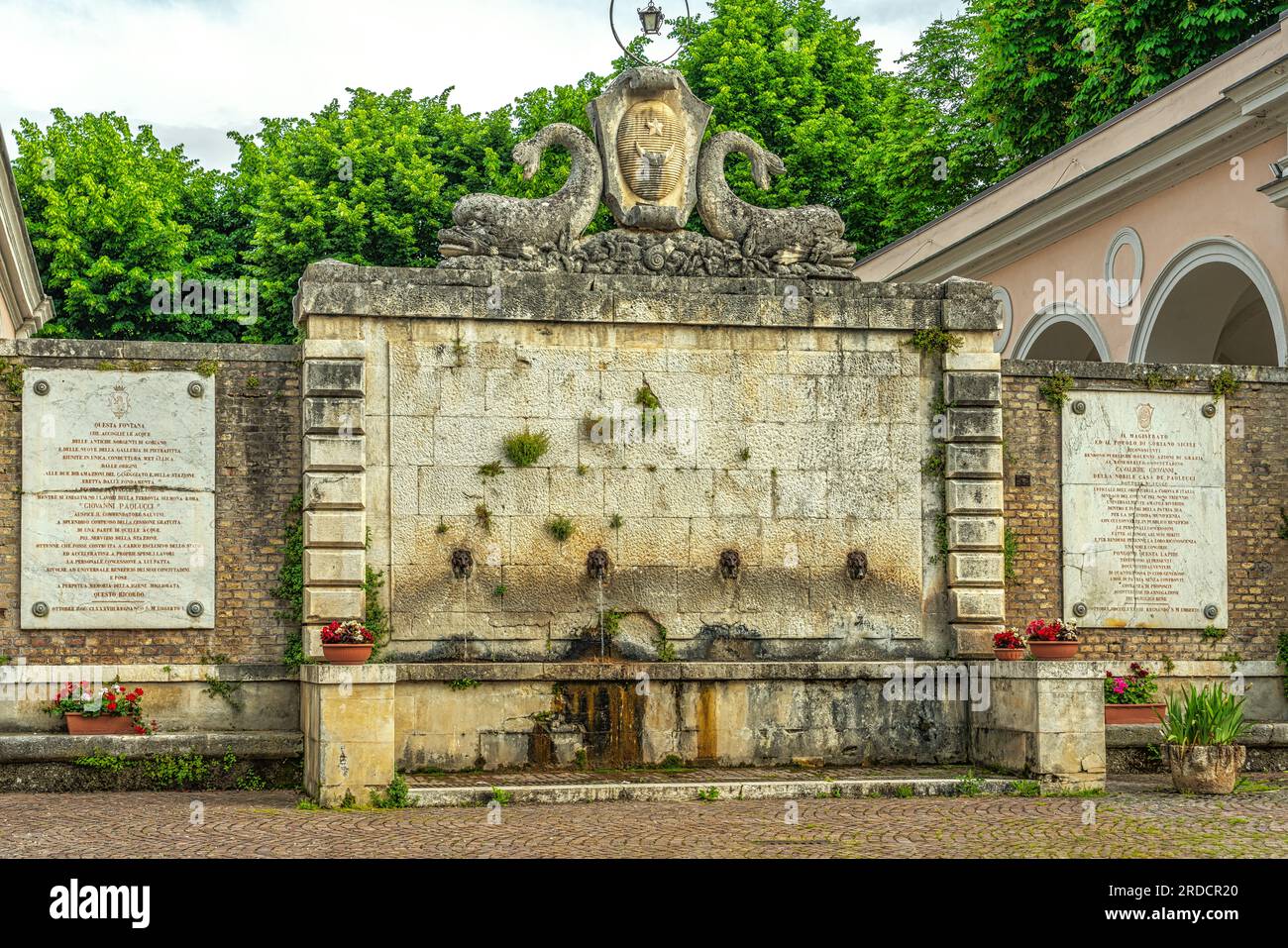 Fontaine monumentale de Goriano Sicoli . Goriano Sicoli, province de l'Aquila, Abruzzes, Italie, Europe Banque D'Images