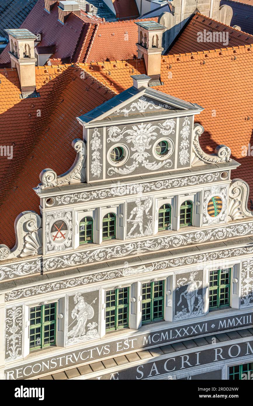 Peinture murale historique à la façade dans la cour intérieure Dresde Residenzschloss, Saxe, Allemagne Banque D'Images