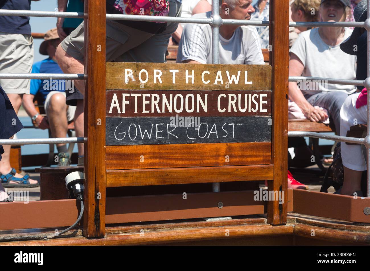 Avis d'excursion de croisière l'après-midi de Porthcawl à la côte de Gower à bord du bateau à aubes Waverley Banque D'Images
