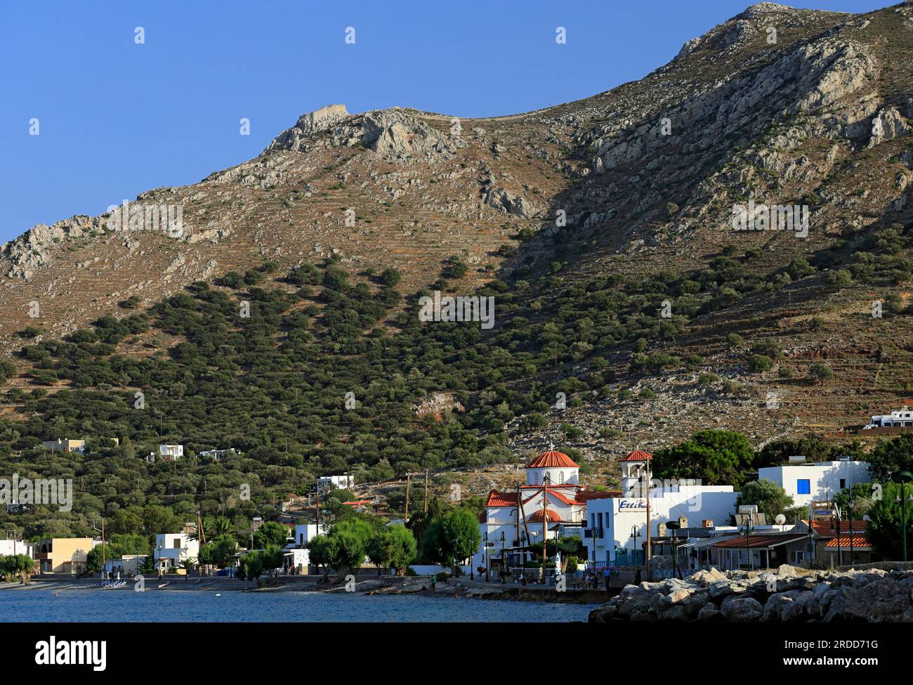Baie de Livadia, Tilos, îles du Dodécanèse, Sud de la mer Égée, Grèce. Banque D'Images