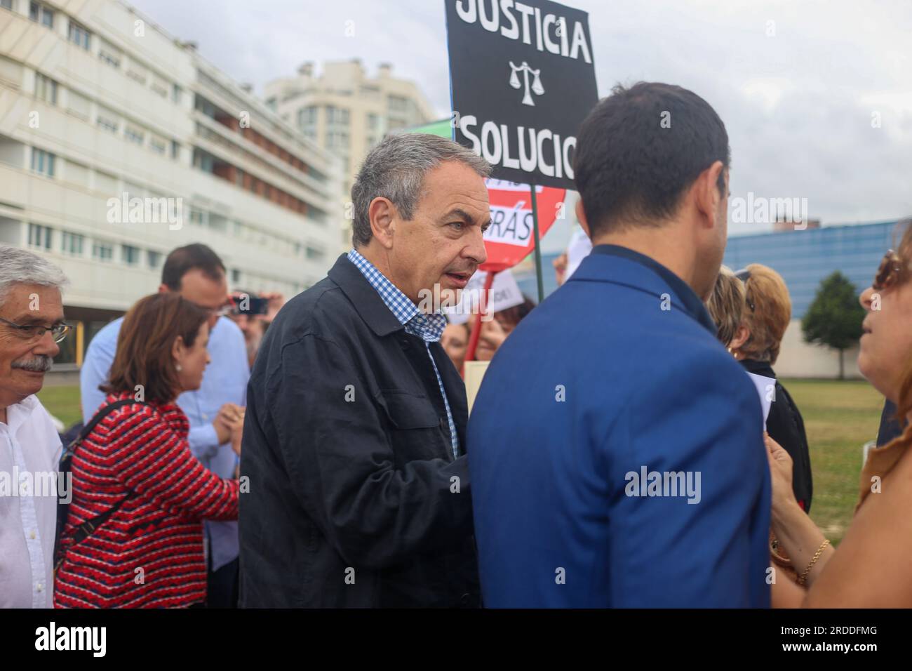 Gijon, Asturies, Espagne. 20 juillet 2023. Gijon, Espagne, 20 juillet 2023 : l'ancien président du gouvernement espagnol, Jose Luis Rodriguez Zapatero, fait son arrivée lors du rassemblement du PSOE le 20 juillet 2023 à Gijon, en Espagne. (Image de crédit : © Alberto Brevers/Pacific Press via ZUMA Press Wire) USAGE ÉDITORIAL SEULEMENT! Non destiné à UN USAGE commercial ! Banque D'Images