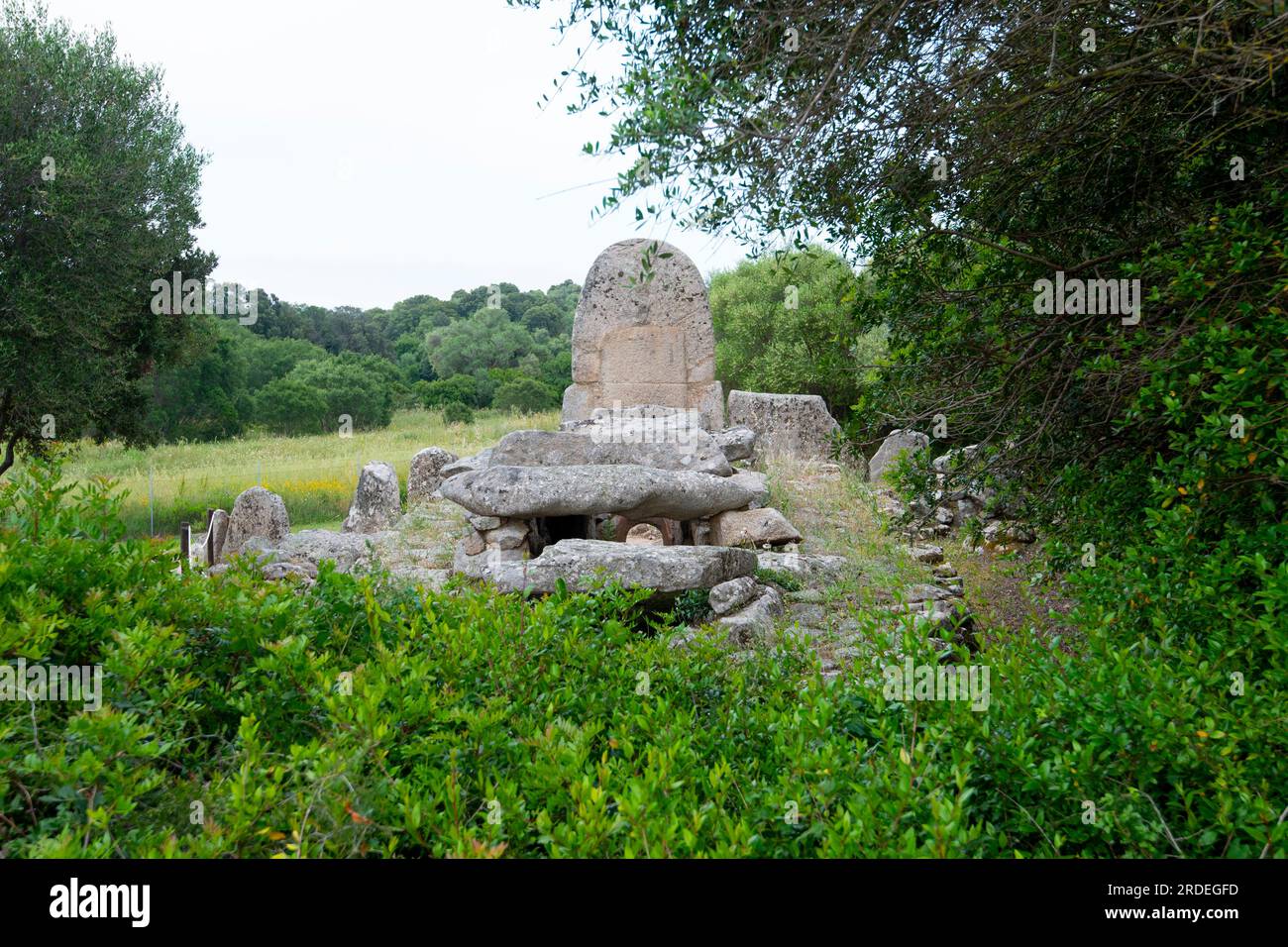 Tombe géantes de Coddu Vecchiu - Sardaigne - Italie Banque D'Images