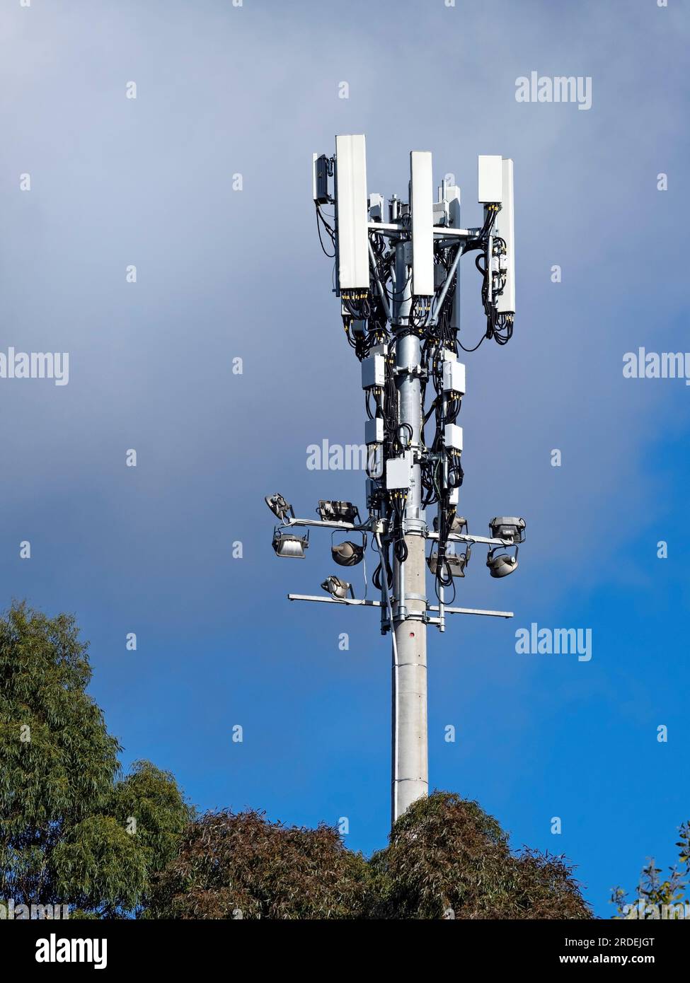 Ballarat Australie / une tour de télécommunication cellulaire Optus. Banque D'Images