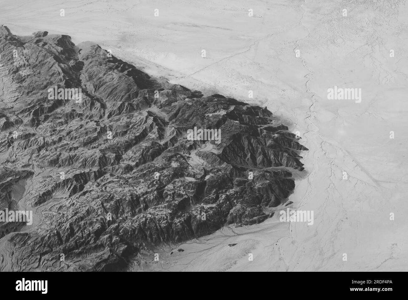 Chaîne de montagnes dans le désert en Californie Banque D'Images