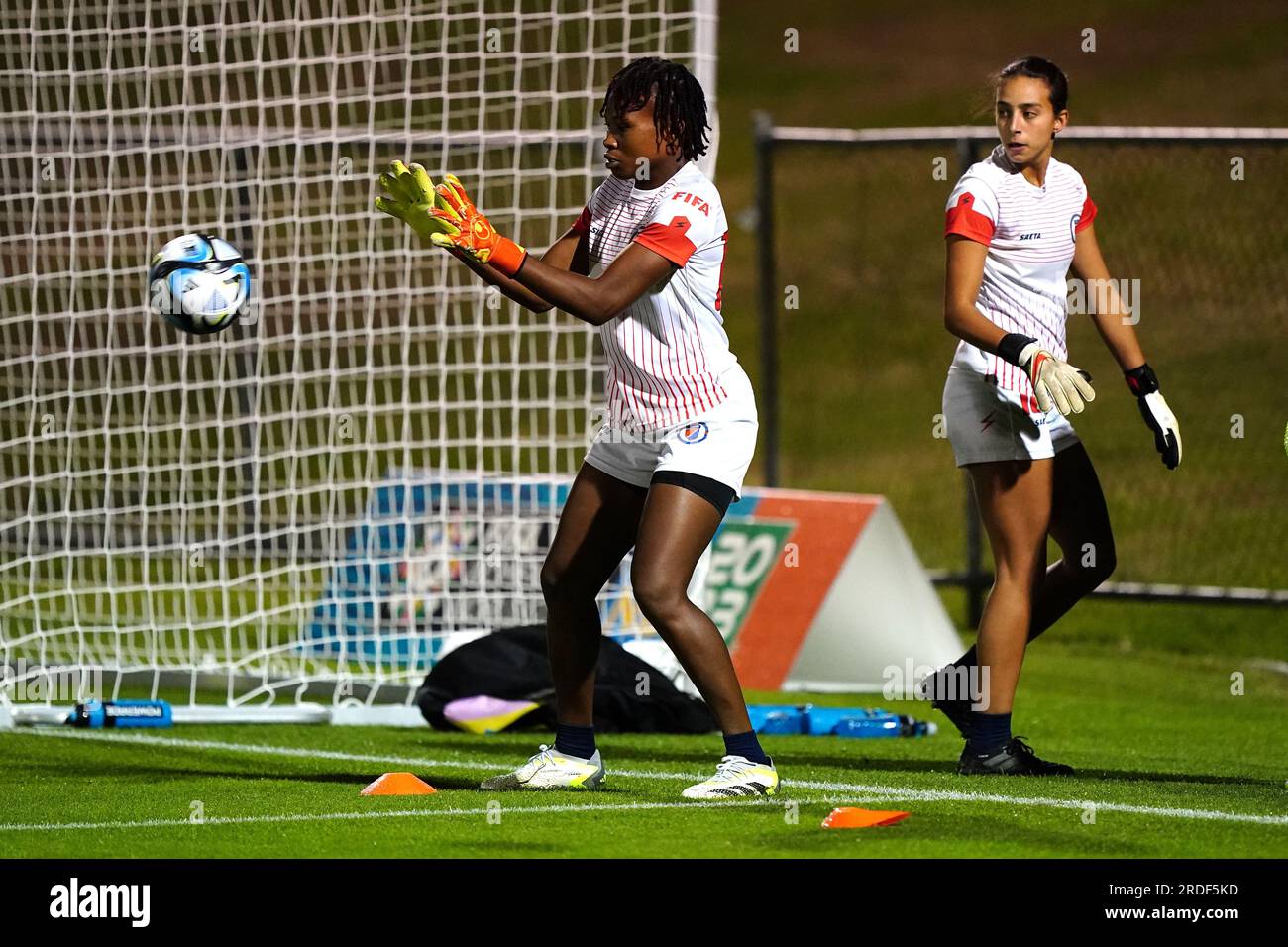Le gardien Nahomie Ambroise lors d'une séance d'entraînement à Perry Park, Brisbane, Australie. Haïti lancera sa campagne de coupe du monde de la FIFA contre l'Angleterre samedi 22 juillet à Brisbane. Date de la photo : Vendredi 21 juillet 2023. Banque D'Images