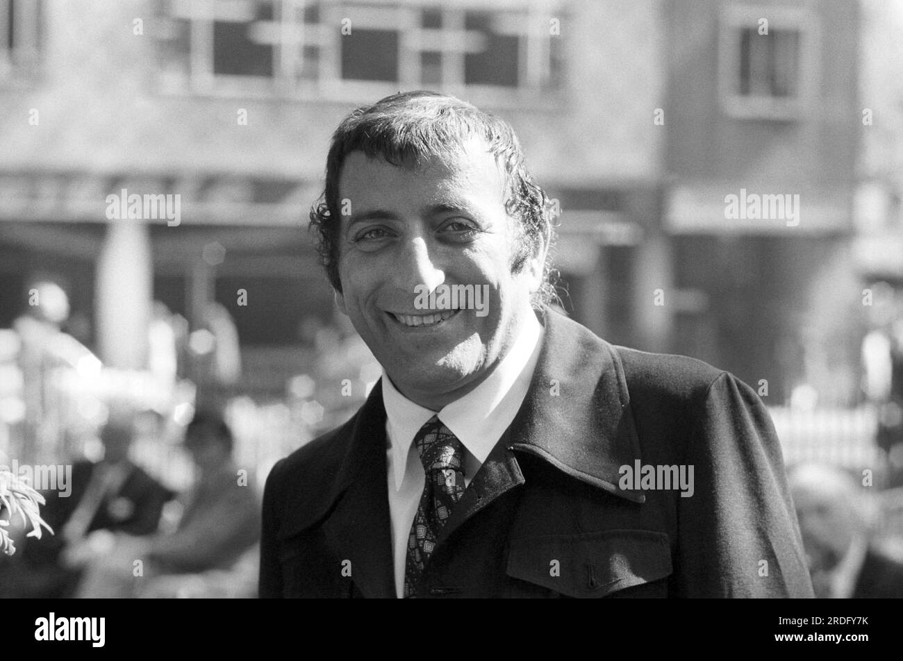 Photo de dossier datée du 08/09/71 du chanteur américain Tony Bennett, décédé à l'âge de 96 ans. Date de parution : Vendredi 21 juillet 2023. Banque D'Images