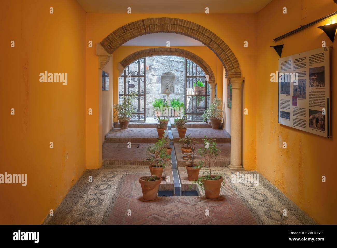 Intérieur du hall d'entrée du château d'Olvera - Olvera, Andalousie, Espagne Banque D'Images Intérieur du hall d'entrée du château d'Olvera - Olvera, Andalousie, Espagne Banque D'Images