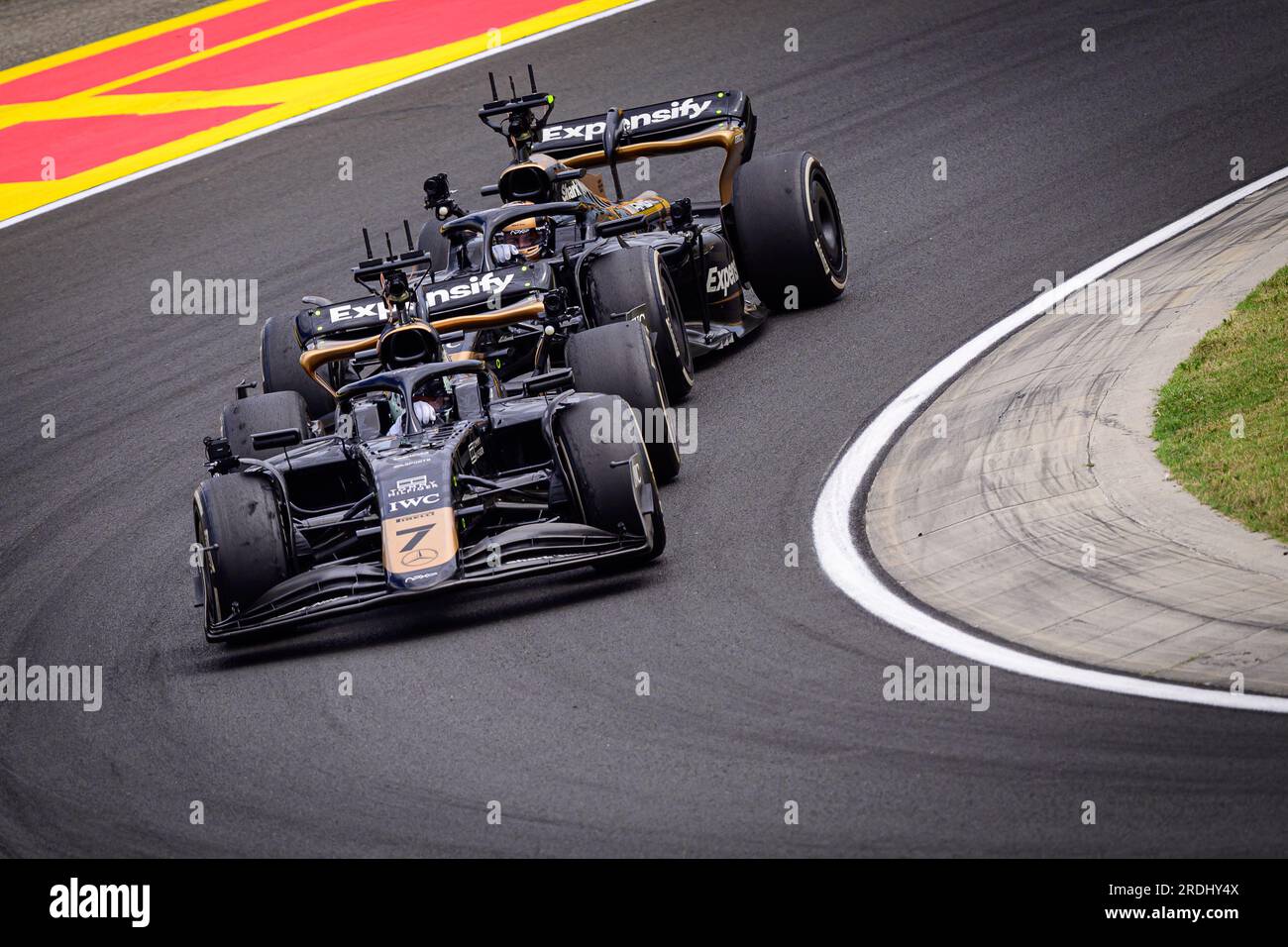 Budapest, Hongrie. 21 juillet 2023. Voiture APXGP vue sur la piste avant la première séance d'essais du Grand Prix de F1 de Hongrie au Hungaroring, près de Budapest. (Photo jure Makovec/SOPA Images/Sipa USA) crédit : SIPA USA/Alamy Live News Banque D'Images