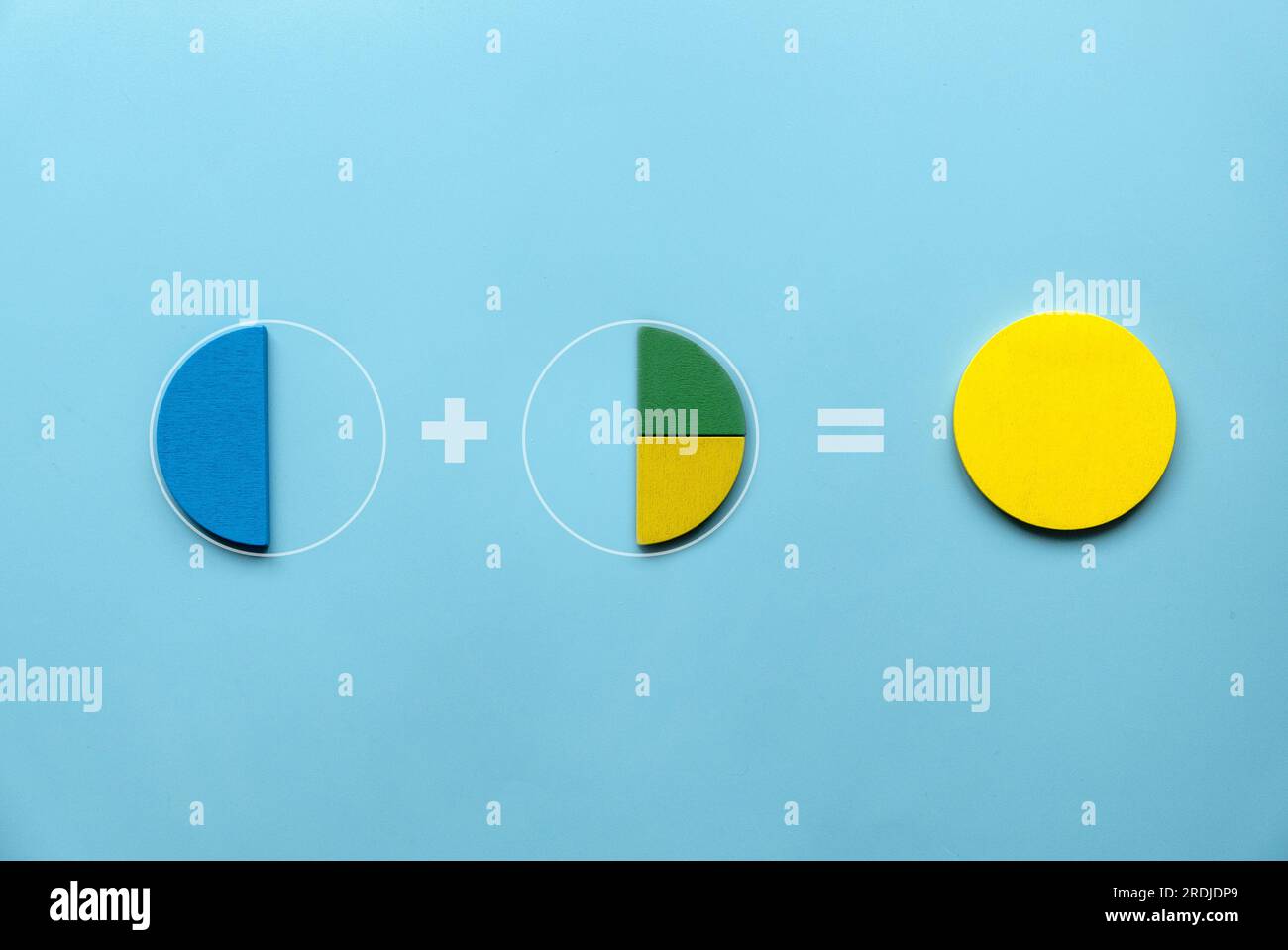 Formation d'un diagramme circulaire. Processus supplémentaire. Concept d'affaires et d'éducation. Banque D'Images