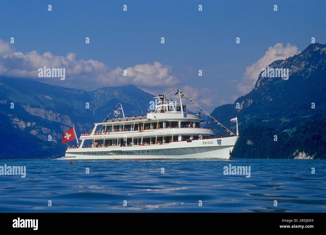 Lac de Brienz, lac au bord des Alpes dans le canton de Berne Suisse Banque D'Images