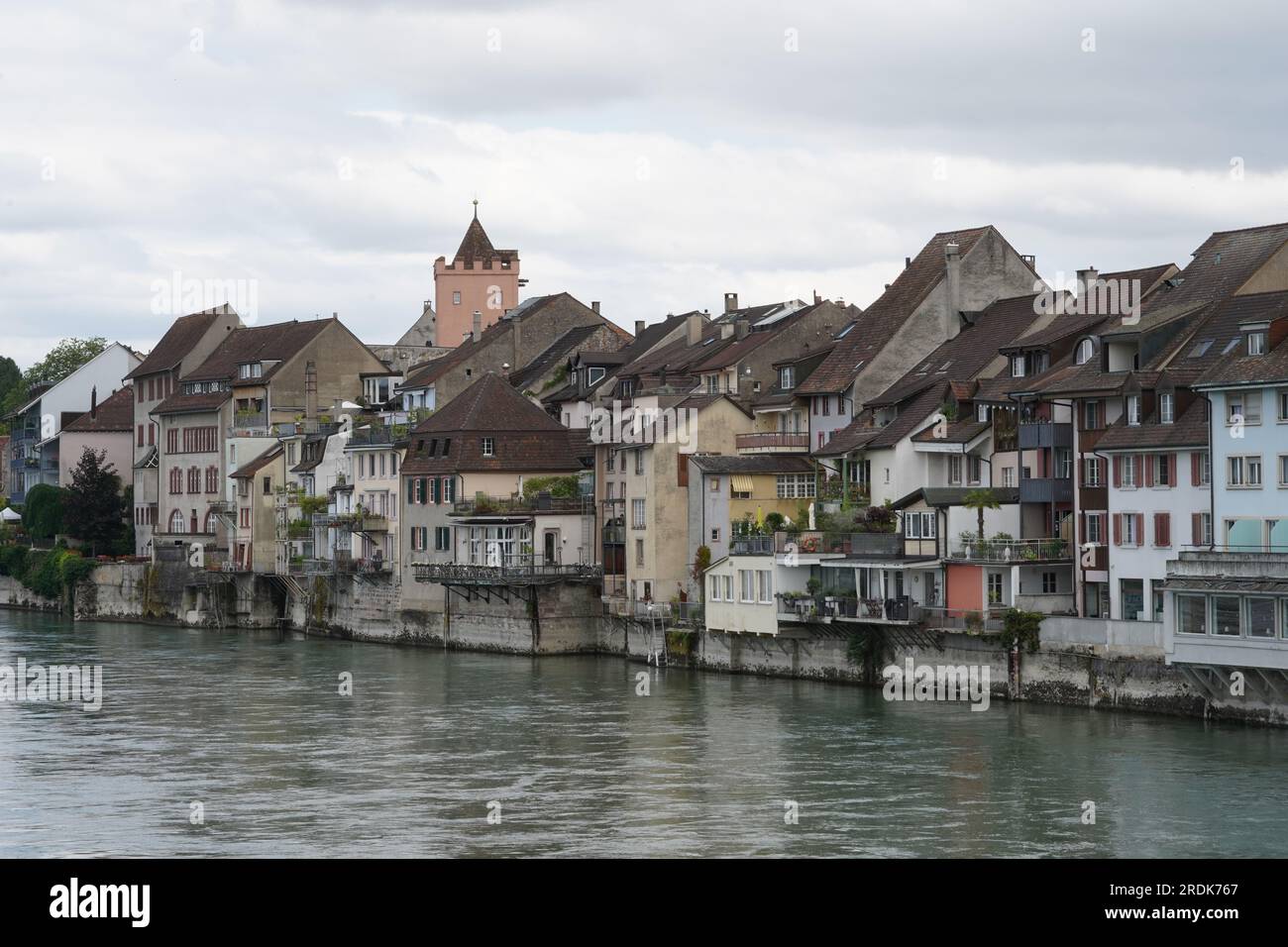 Vieille ville historique de Rheinfelden en Suisse le long du Rhin. Banque D'Images