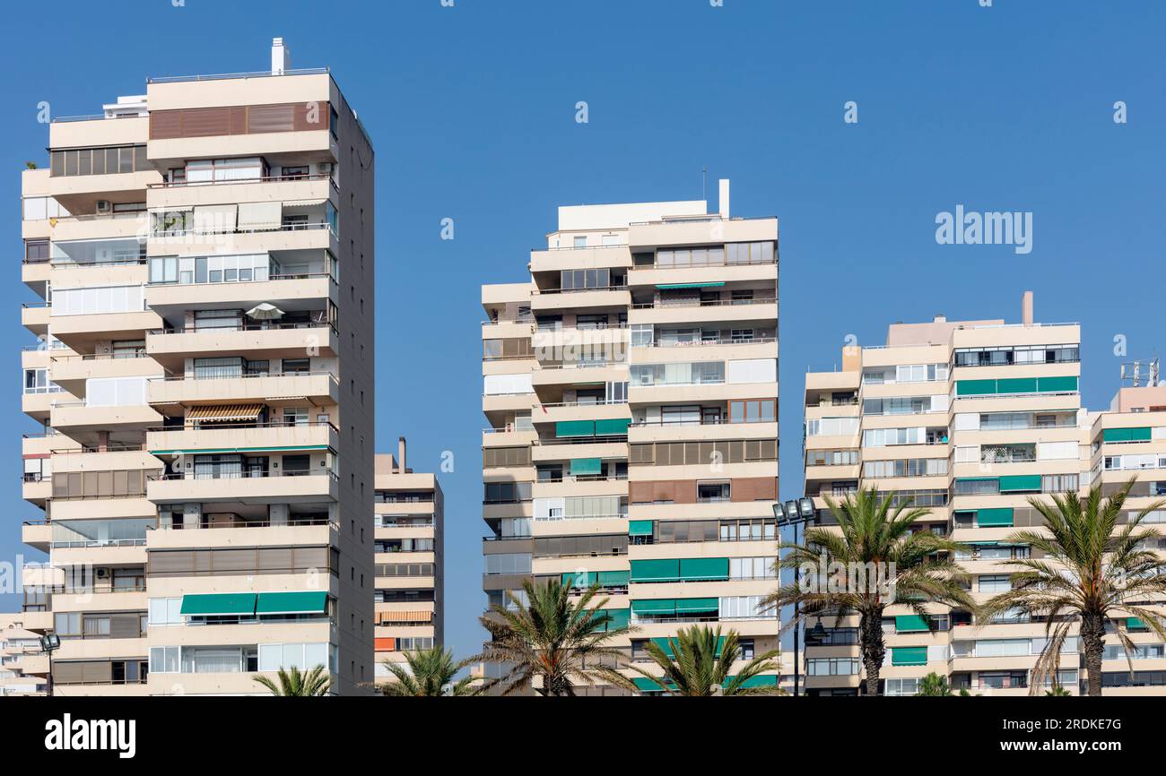 Immeubles à appartements à Playamar, Torremolinos, Costa del sol, Malaga province, Andalousie, Sud de l'Espagne. Banque D'Images