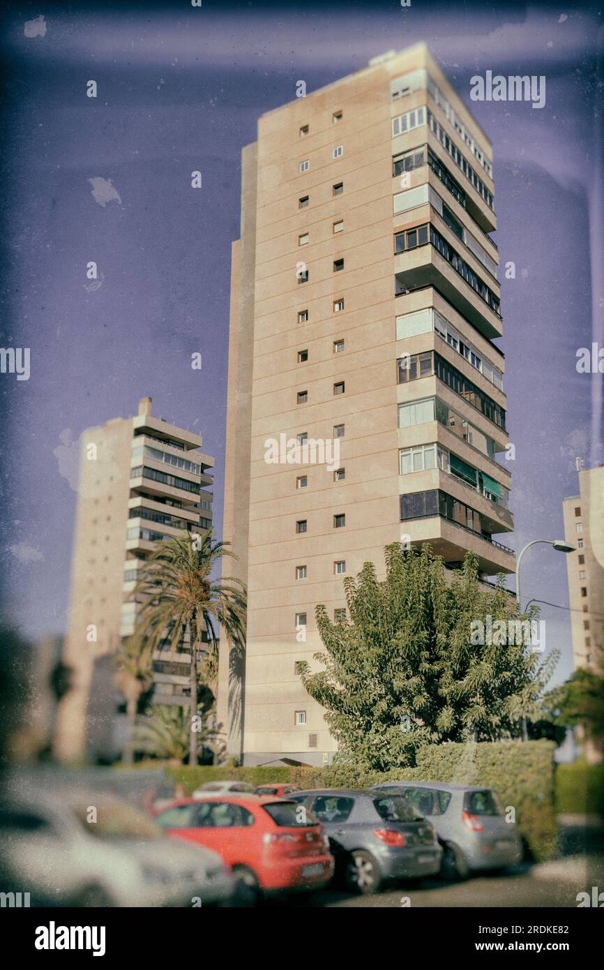 Torremolinos, Costa del sol, province de Malaga, Andalousie, sud de l'Espagne. Immeubles d'appartements dans Urbanizacion Playamar. Banque D'Images