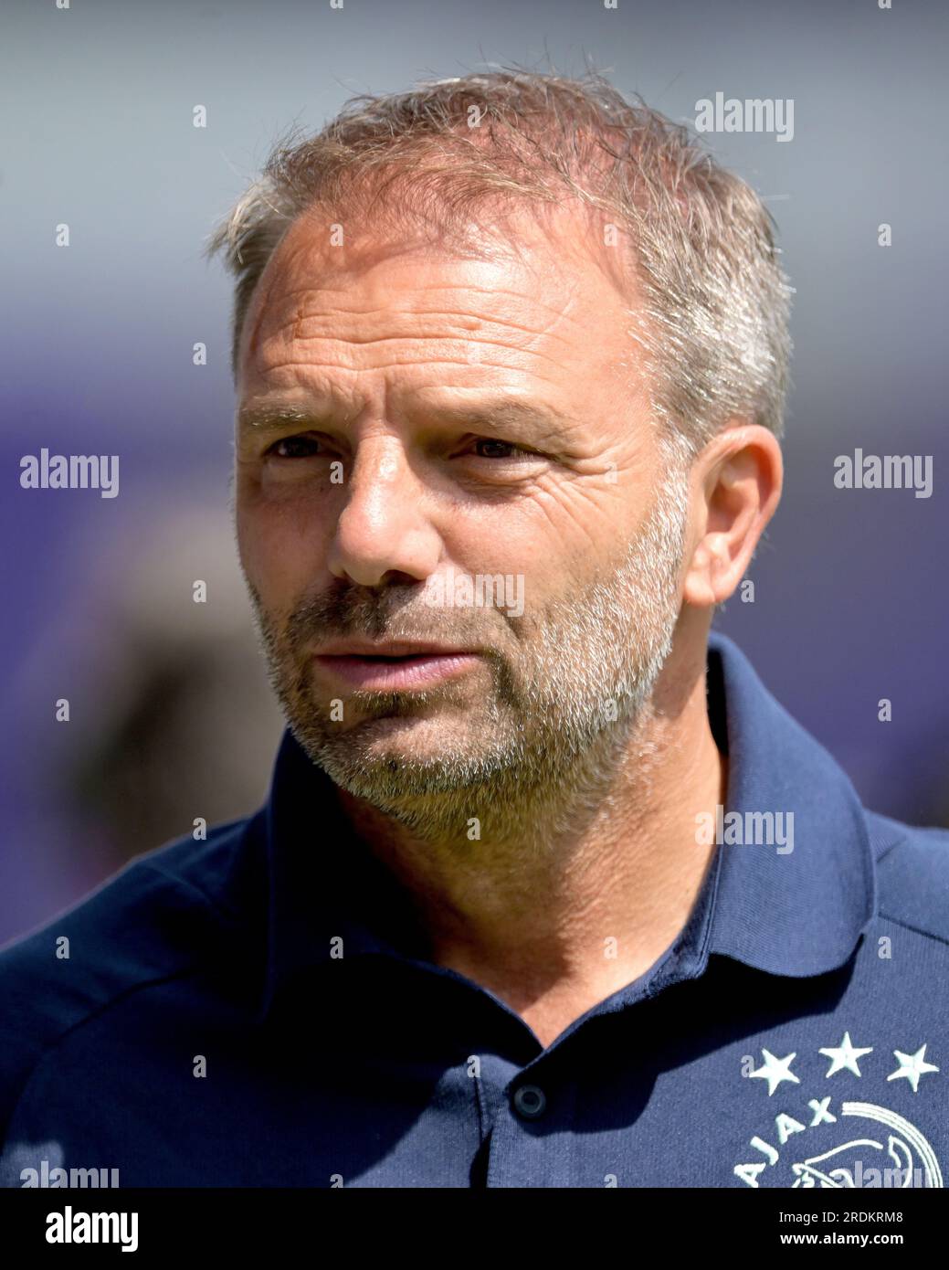 BRUXELLES - l'entraîneur de l'Ajax Maurice Steijn avant le match amical entre le RSC Anderlecht et l'Ajax Amsterdam au Lotto Park le 22 juillet 2023 à Bruxelles, Belgique. ANP GERRIT VAN KOLOLEN Banque D'Images