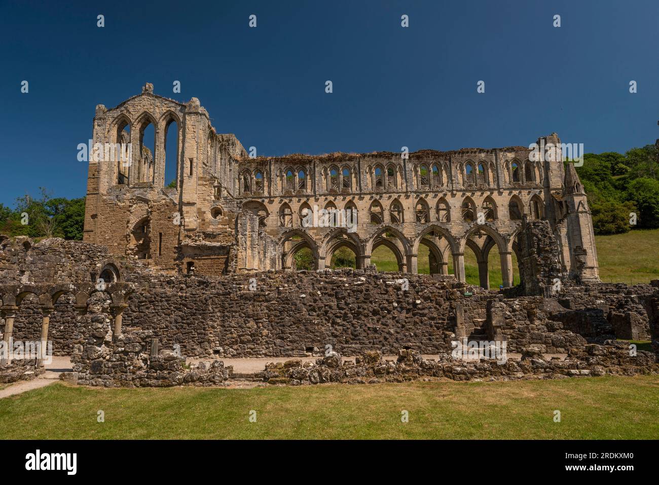 L'abbaye cistercienne Rievaulx en ruine dans le North Yorkshire, Royaume-Uni Banque D'Images