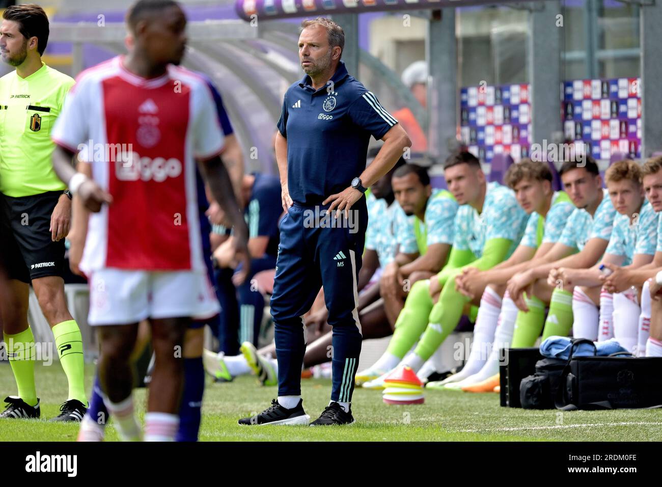 Maurice Steijn, entraîneur de l'Ajax, lors du match amical entre le RSC Anderlecht et l'Ajax Amsterdam au Lotto Park le 22 juillet 2023 à Bruxelles, Belgique. ANP GERRIT VAN COLOGNE Banque D'Images