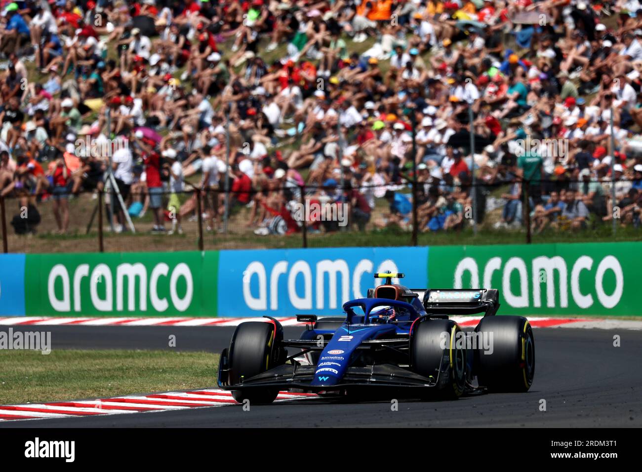 Mogyorod, Hongrie. 22 juillet 2023. Logan Sargeant de Williams Racing en piste lors des essais finaux pour le Grand Prix de F1 de Hongrie à Hungaroring le 22 juillet 2023 Mogyorod, Hongrie. Crédit : Marco Canoniero/Alamy Live News Banque D'Images