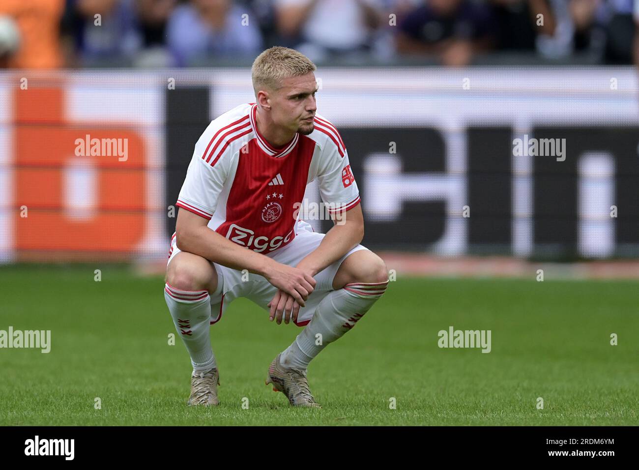 BRUXELLES - Kenneth Taylor de l'Ajax déçu lors du match amical entre le RSC Anderlecht et l'Ajax Amsterdam à Lotto Park le 22 juillet 2023 à Bruxelles, Belgique. ANP GERRIT VAN KOLOLEN Banque D'Images