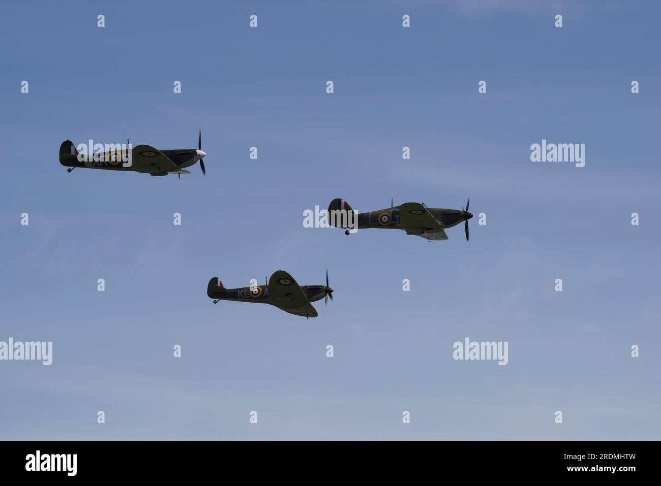 Formation Spitfire X4650,P7308 et Hurricane P2921, Flying Legends 2023, Church Fenton, Leeds. Banque D'Images