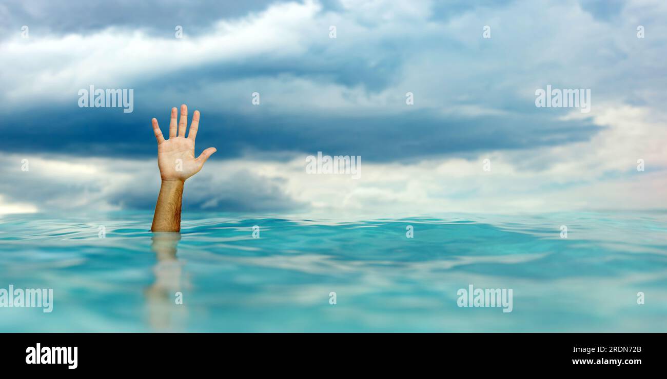 SOS, aidez l'homme à ramer, main sur l'océan bleu ondulé, fond bleu de ciel nuageux. rendu 3d. Banque D'Images