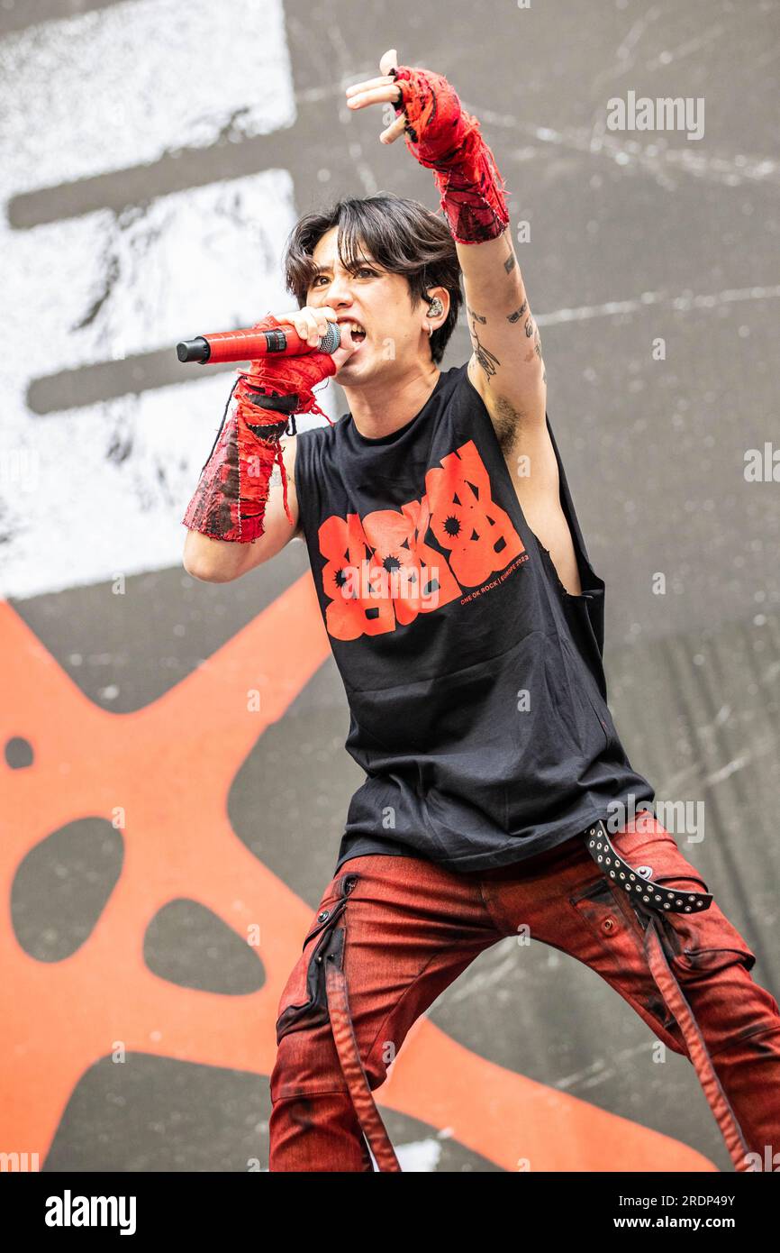 Milan, Italie. 22 juillet 2023. Le groupe de rock japonais ONE OK ROCK se produit en direct sur scène au Stadio San Siro en ouvrant le spectacle de Muse. Crédit : Rodolfo Sassano/Alamy Live News Banque D'Images