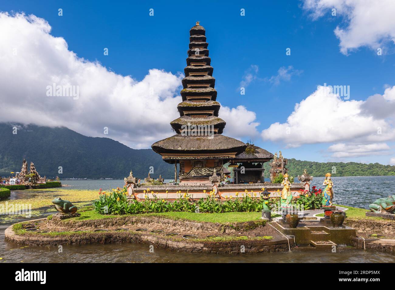 Pura Ulun Danu Bratan, un temple hindou Shaivite à Bali, Indonésie. Banque D'Images