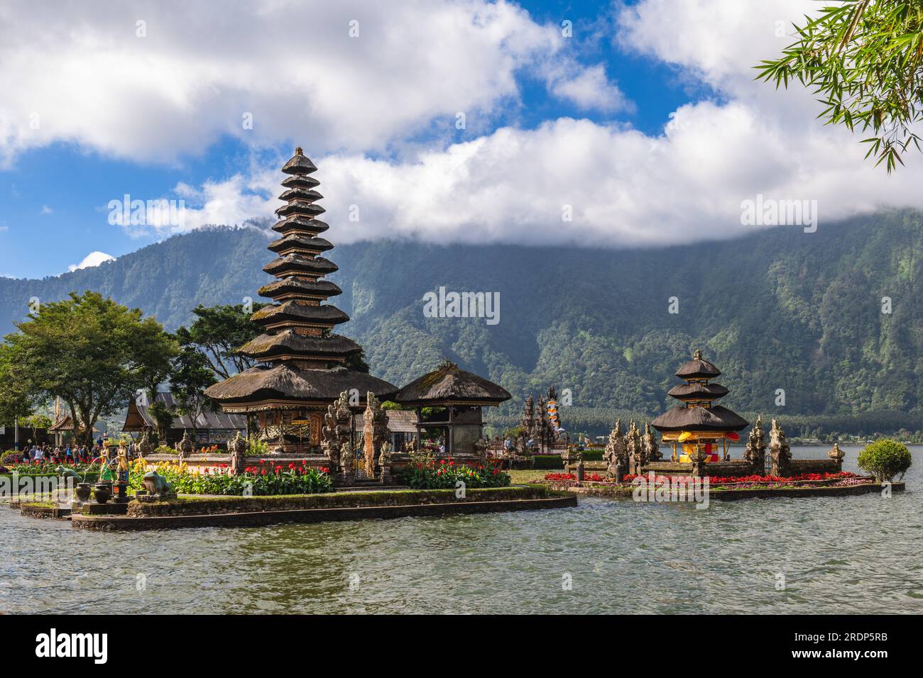 Pura Ulun Danu Bratan, un temple hindou Shaivite à Bali, Indonésie. Banque D'Images