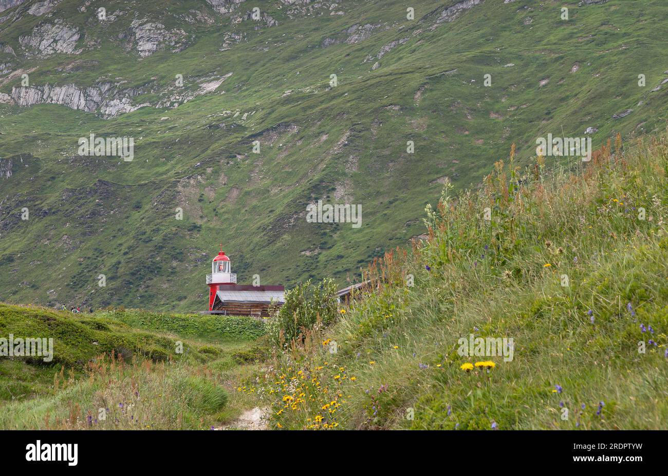 Phare Oberalp en vue paysage Banque D'Images Phare Oberalp en vue paysage Banque D'Images