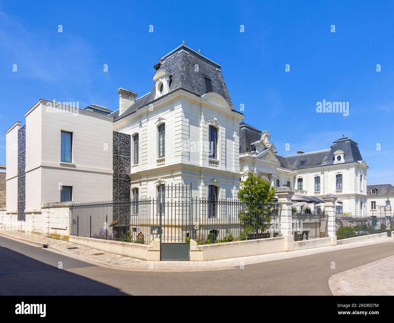 Extérieur de l'Hôtel de la Cité Royale restaurant et Spa 4 étoiles, place de Verdun, Loches, Indre-et-Loire (37), France. Banque D'Images